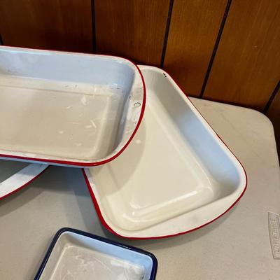 Enamel Trays (5) 