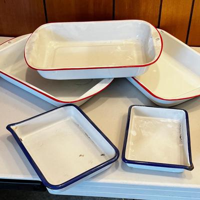 Enamel Trays (5) 