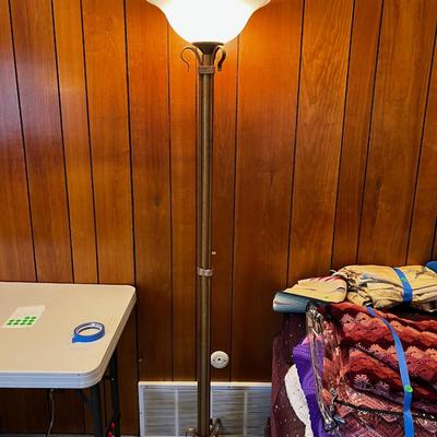 Hammered Finished Floor Lamp