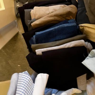 Closet full of Men's Clothes 42 Top 38 Bottoms Extra Large