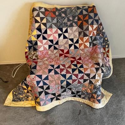 Patchwork Quilts Yellow trim Yellow Back