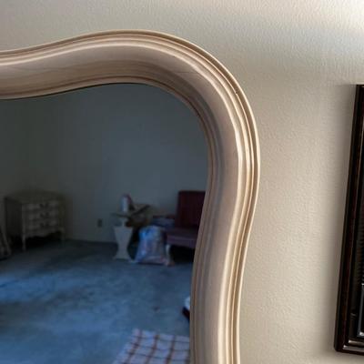 Dresser Large White Antique Paint. 