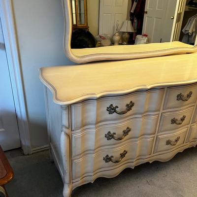 Dresser Large White Antique Paint. 