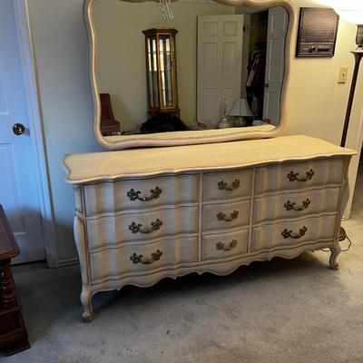 Dresser Large White Antique Paint. 
