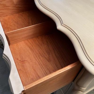 Dresser Large White Antique Paint. 