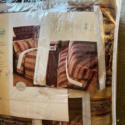 King Size Bed Spread Floral Paisley 