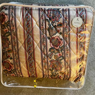 King Size Bed Spread Floral Paisley 