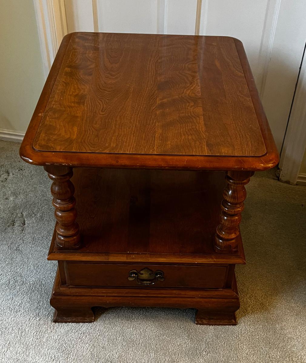 Ethan Allen Maple End Table with Formica Top