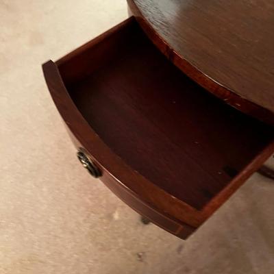 Round Mahogany Lamp Table 