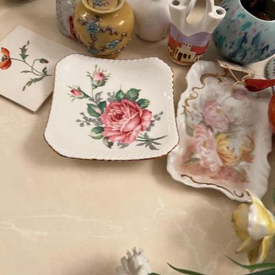 Ceramic Lot: cup, Swan, Sun, Flowers