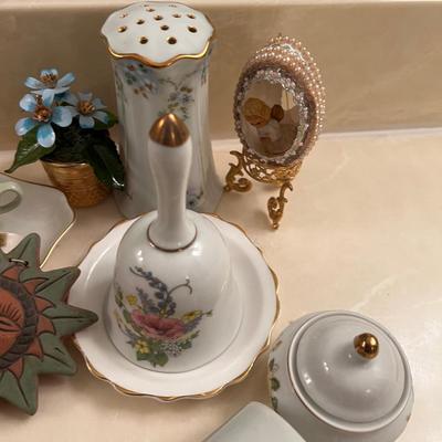 Ceramic Lot: cup, Swan, Sun, Flowers