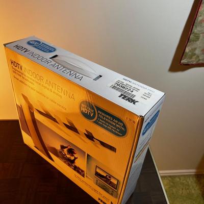 New in Sealed Box HD TV Antenna 