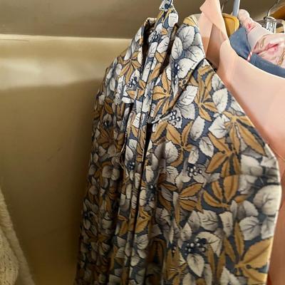 Small Medium Ladies Vintage Clothing 