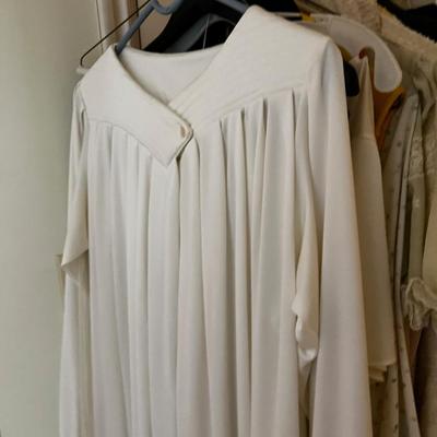 Women's Pant suits and Skirt Suits Wool Rack included. 