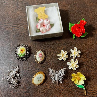 Pin Ladies Lot. Vintage!