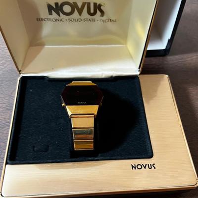 MEN'S NEW NOVUS in the Box 1977
