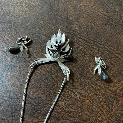 Art Nouveau Design but Newer Silver Tone