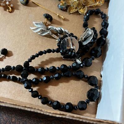 Big Goldie Lot of Nice Costume Jewelry