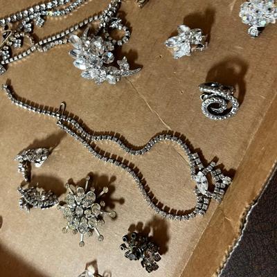 Nice Lot of Clear Glass Rhinestones. 