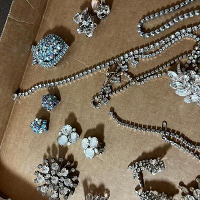Nice Lot of Clear Glass Rhinestones. 
