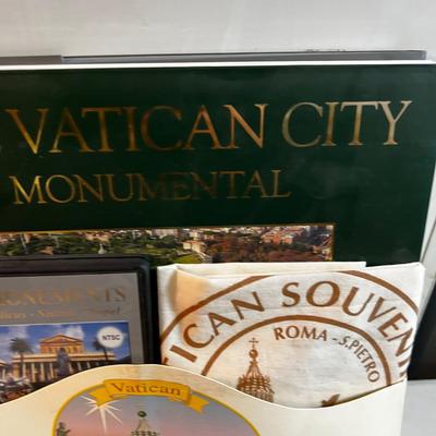 Vatican City with Books and Carrying Case