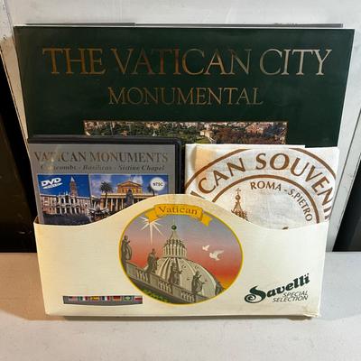 Vatican City with Books and Carrying Case