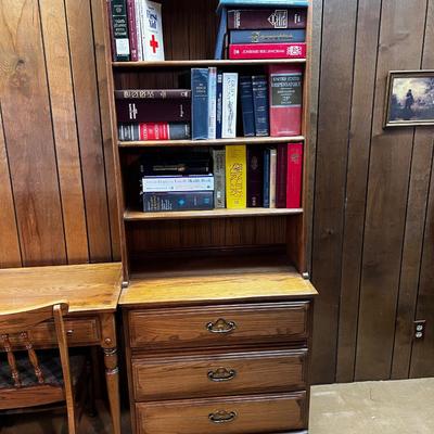 Hard Rock Maple Hutch and matches the Desk on 564 