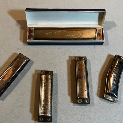 5 Harmonicas 