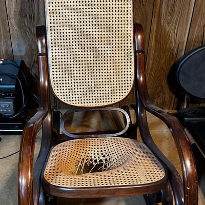 Bentwood Rocker in NEED of Restoration. 