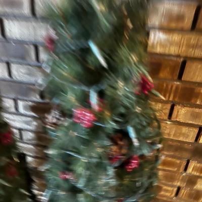 Pair of Topiary's for Xmas DÃ©cor with Lights 