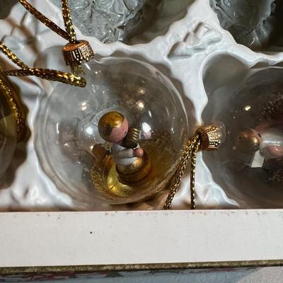 2 boxes Clear  Tear drop and Round with Dried Flower and Angels VINTAGE