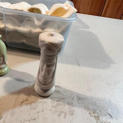 David's Ceramic Chest Set