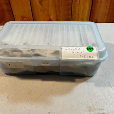 David's Ceramic Chest Set