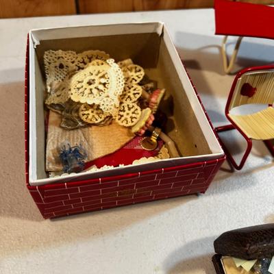 WOW! 1940's Patio Chairs Tea pot Basket