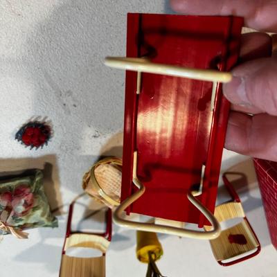 WOW! 1940's Patio Chairs Tea pot Basket