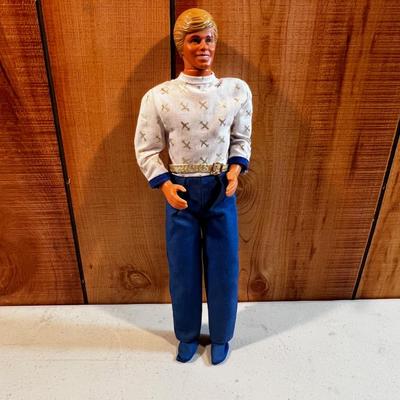 KEN DOLL 