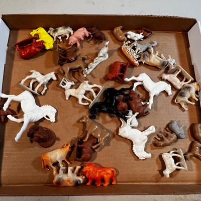 Farm Animals: Pigs, Sheep, Ducks and many more!