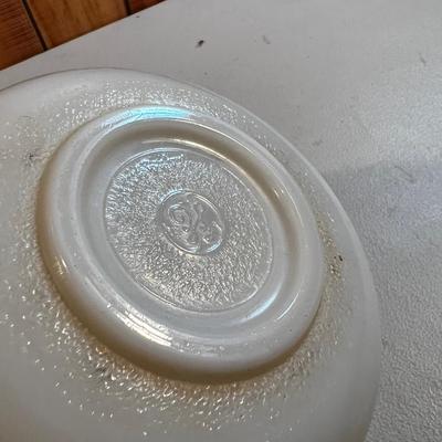 2 - Milk Glass Mixing Bowls 7 & 10" 