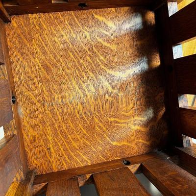 Small Arts and Crafts Mission Oak, Antique End Table 