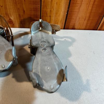 Vintage Meteor Metal Roller Skates