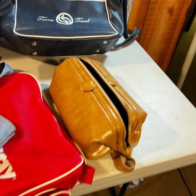 Many Travel Bags 