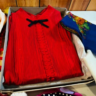 Women's; Scarfs, mittens, Collars 