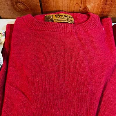 Cashmere Sweaters 32 ish VINTAGE
