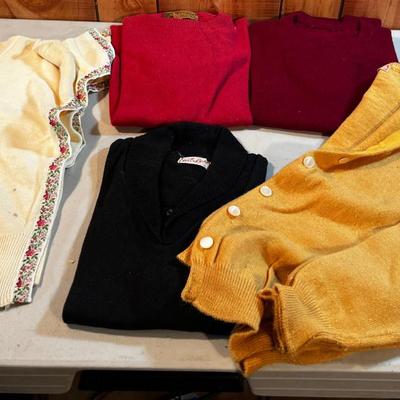 Cashmere Sweaters 32 ish VINTAGE