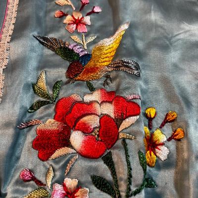 Pretty!  Embroidered  Silk Pajama Set From Japan NEVER WORN