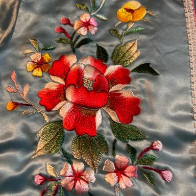 Pretty!  Embroidered  Silk Pajama Set From Japan NEVER WORN