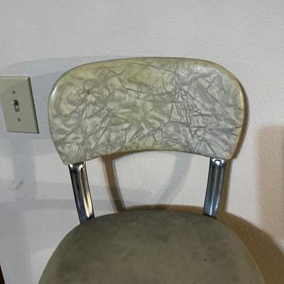 Step Stool (yellow) and Counter Stool (grey) 