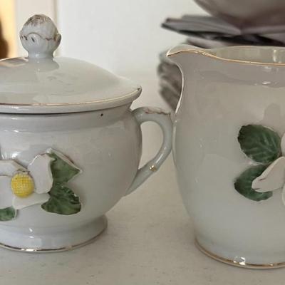 Daisy Sugar and Creamer Cups