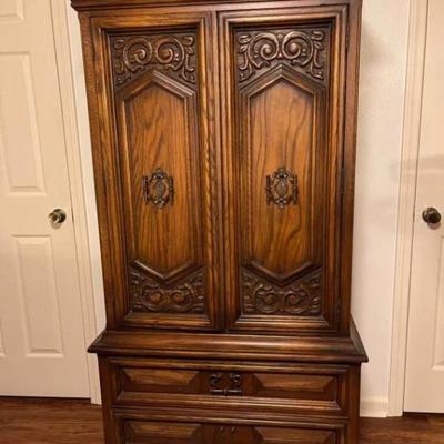 Vintage United Furniture Corporation Wooden Ornate Armoire