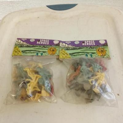 LOT 76   TWO BAGS PAYTON SPACE FIGURES